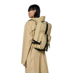 Sac à Dos Rugzak Rains Unisexe Trail Rucksack Sand 9 Sac à Dos Rugzak Rains Unisexe Trail Rucksack Sand -Rains 12300 sand women 1