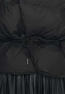 Rains Puffer Vest - Veste Sans Manches - Black -Rains 18f78e150bd442f5995d9341928087d9