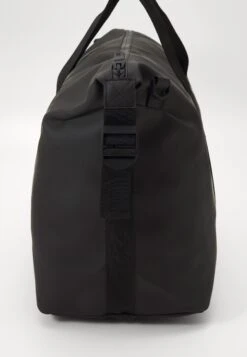 Rains Hilo Weekend Bag Unisex - Sac Week-End - Black -Rains 2c6fe8814f4a4ad2ae006467bdcf3539