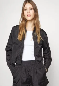 Rains Wide - Short - Black -Rains 36a808b537bc4ee29d8d283fa0cf5fd8