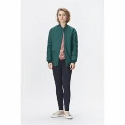 Imperméable RAINS B15 Jacket Dark Teal -Rains 4 B15 Jacket Dark Peal Front model woman