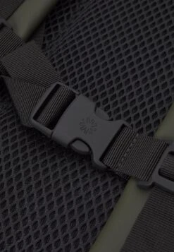 Rains Rolltop Rucksack Unisex - Sac À Dos - Green 10 Rains Rolltop Rucksack Unisex - Sac À Dos - Green -Rains 9e9953f582a845c49fd0464d49f1a881