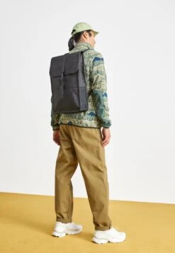 Rains Backpack Unisex - Sac À Dos - Black -Rains c541ee0f5dea4d72923d779bbc964160