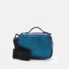 Rains Box Bag Micro Unisex - Sac Bandoulière - Laser -Rains cb0398b685b046fe93b1c0b10301efe7